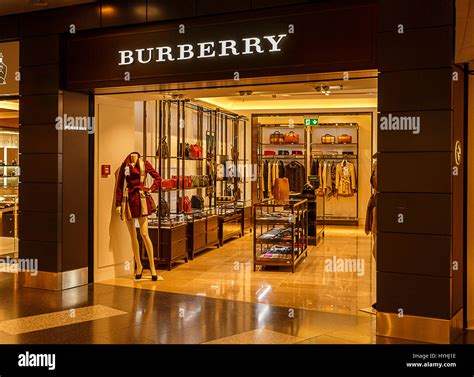 burberry chicago airport